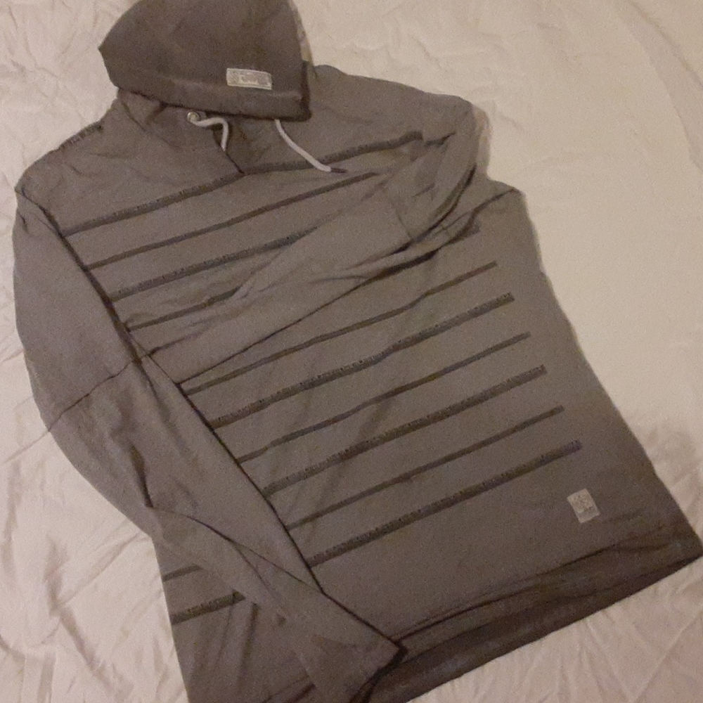 Mens XL Karv long-sleeved hoodie